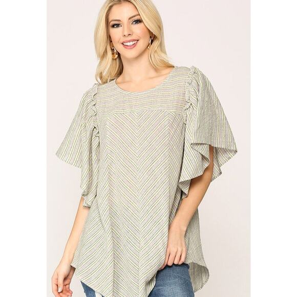 Flirty Fluttery Top - Picture 3 of 5